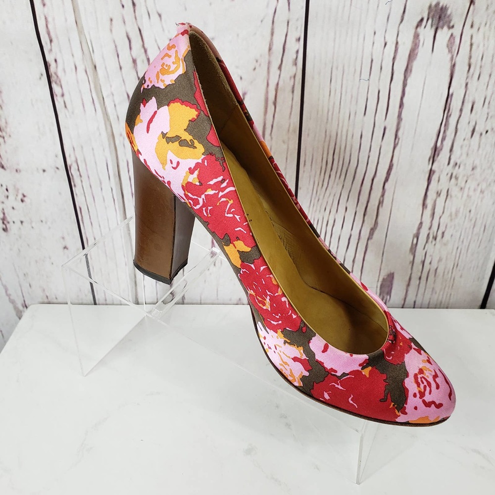 Bettye Muller Heels Womens Size 8/39EU Satin Floral Slip On Pink